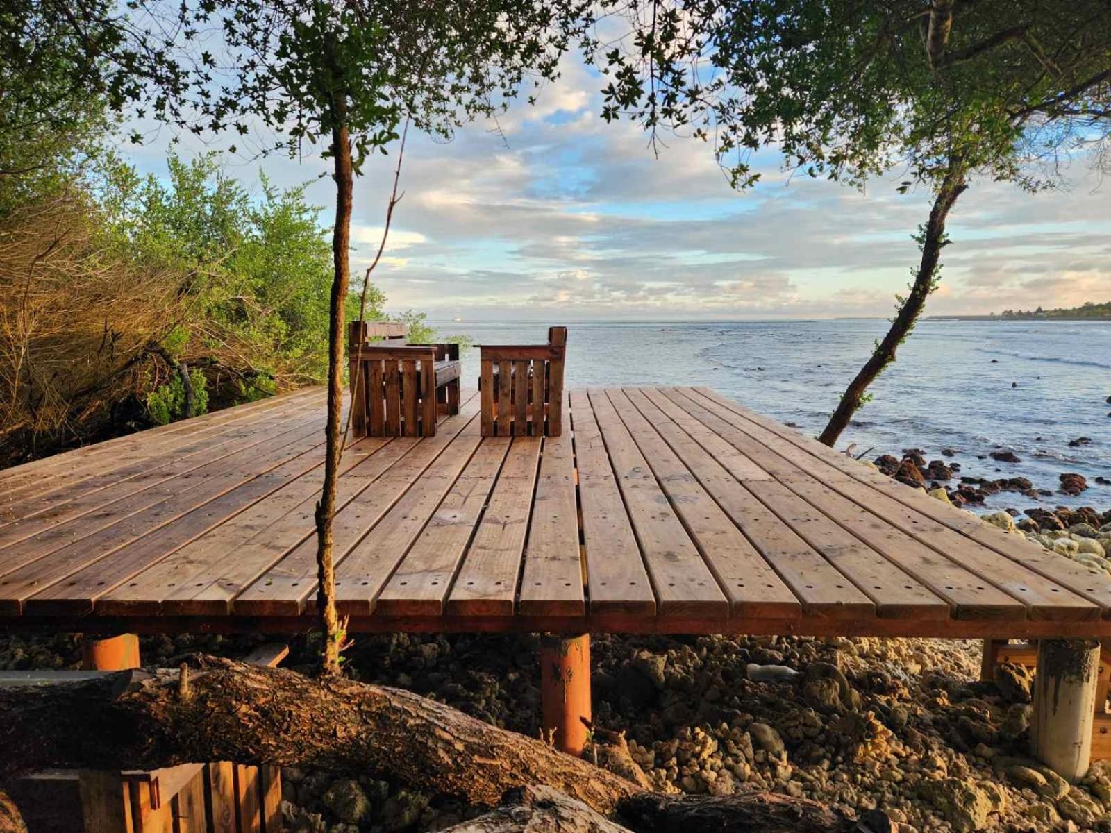 Surf Deck Hotel Thulusdhoo Eksteriør billede