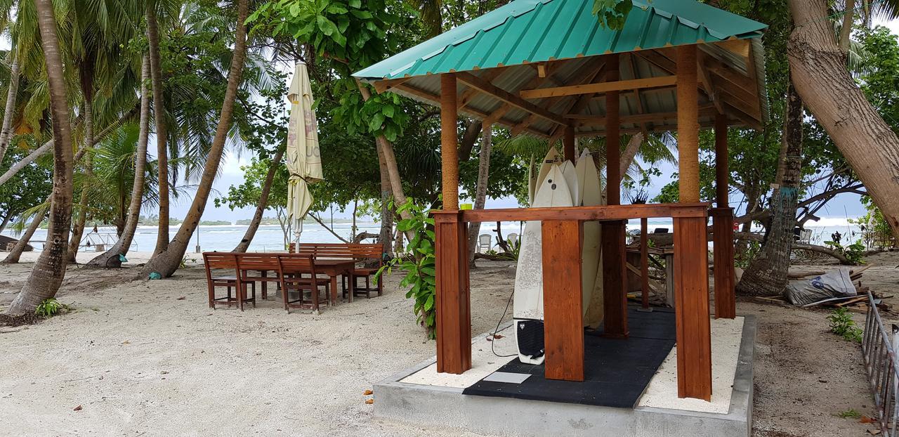 Surf Deck Hotel Thulusdhoo Eksteriør billede