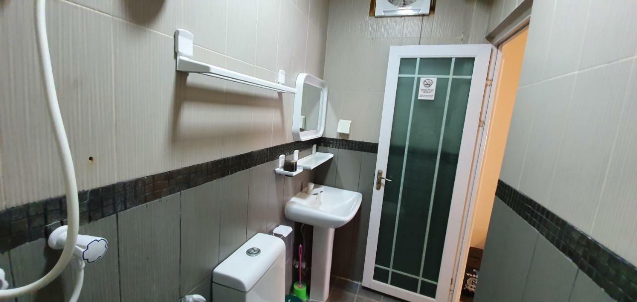 Surf Deck Hotel Thulusdhoo Eksteriør billede