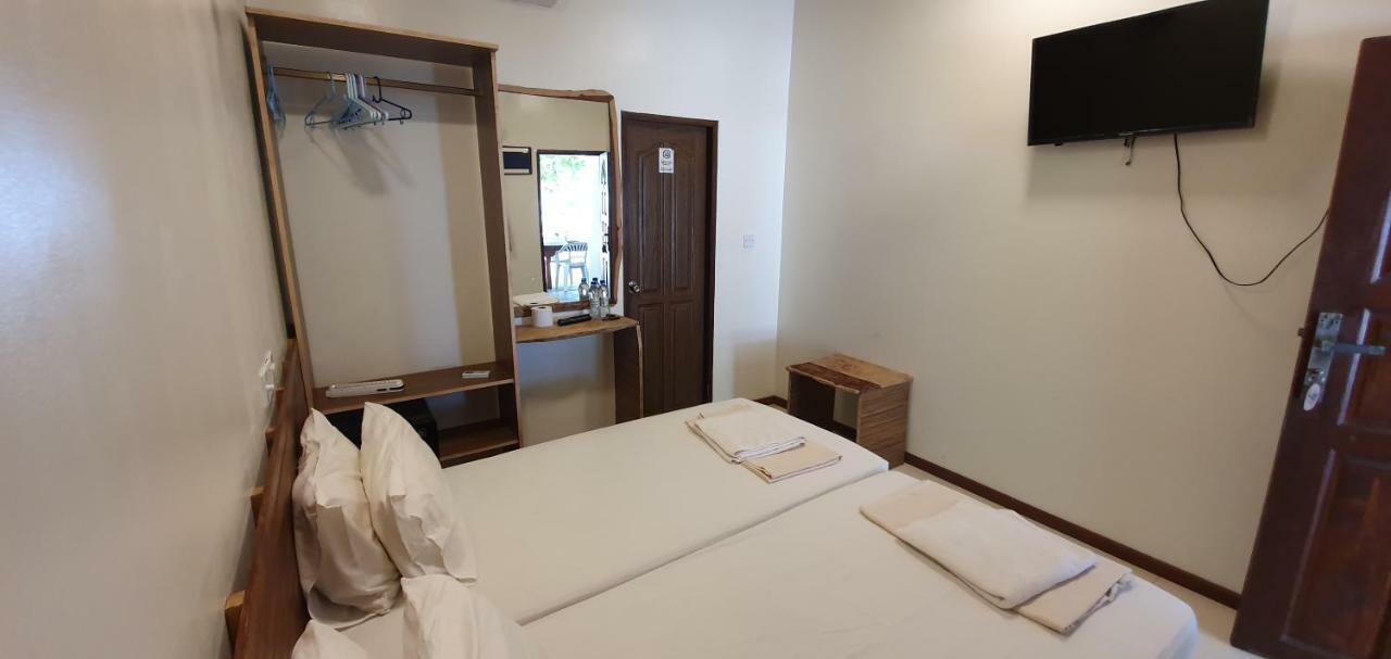 Surf Deck Hotel Thulusdhoo Eksteriør billede