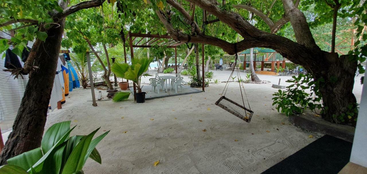 Surf Deck Hotel Thulusdhoo Eksteriør billede