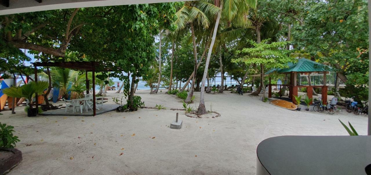 Surf Deck Hotel Thulusdhoo Eksteriør billede